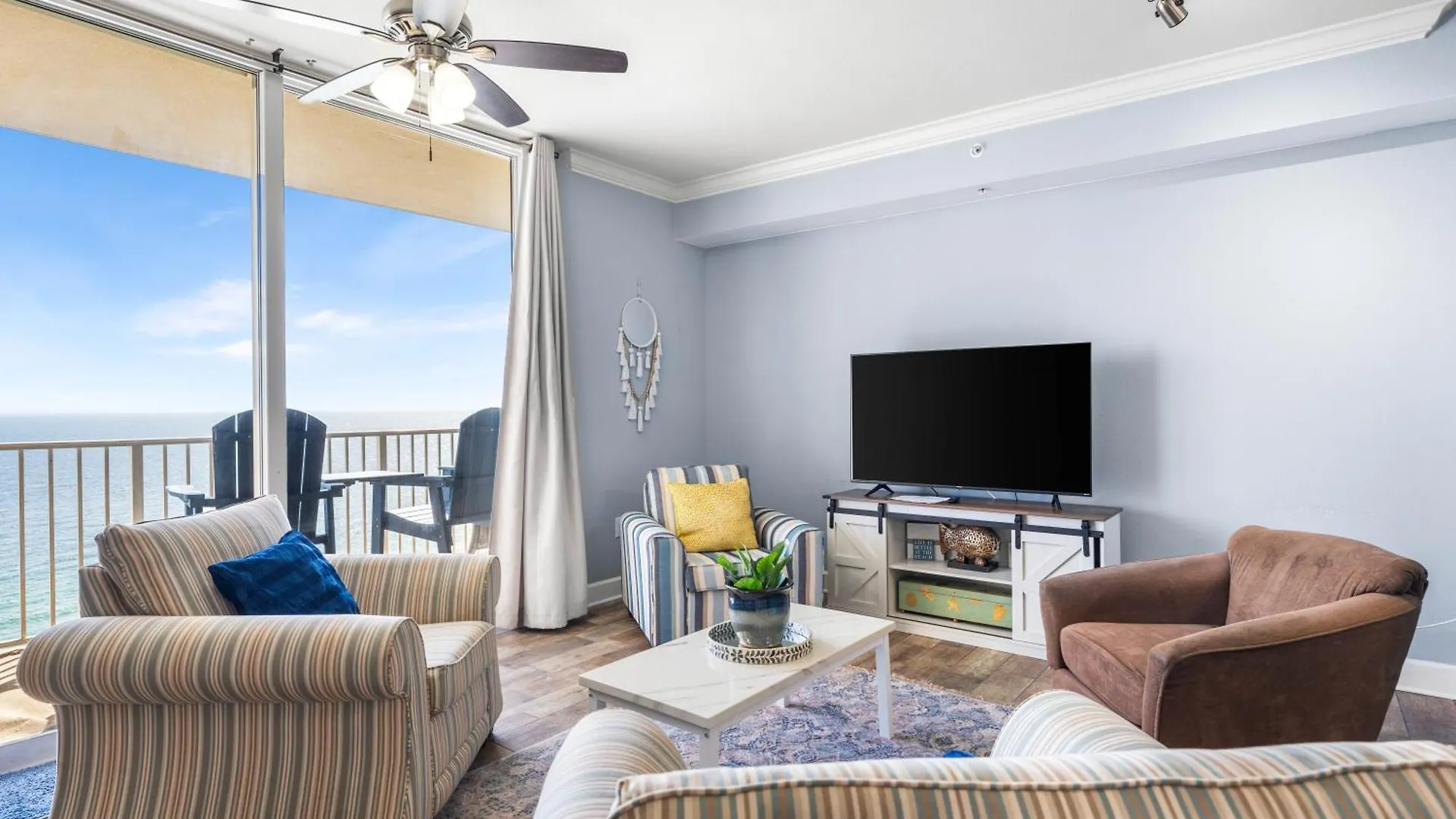 Beautiful Beach Front Condo! - Tidewater 1804 Panama Stadt Apartment