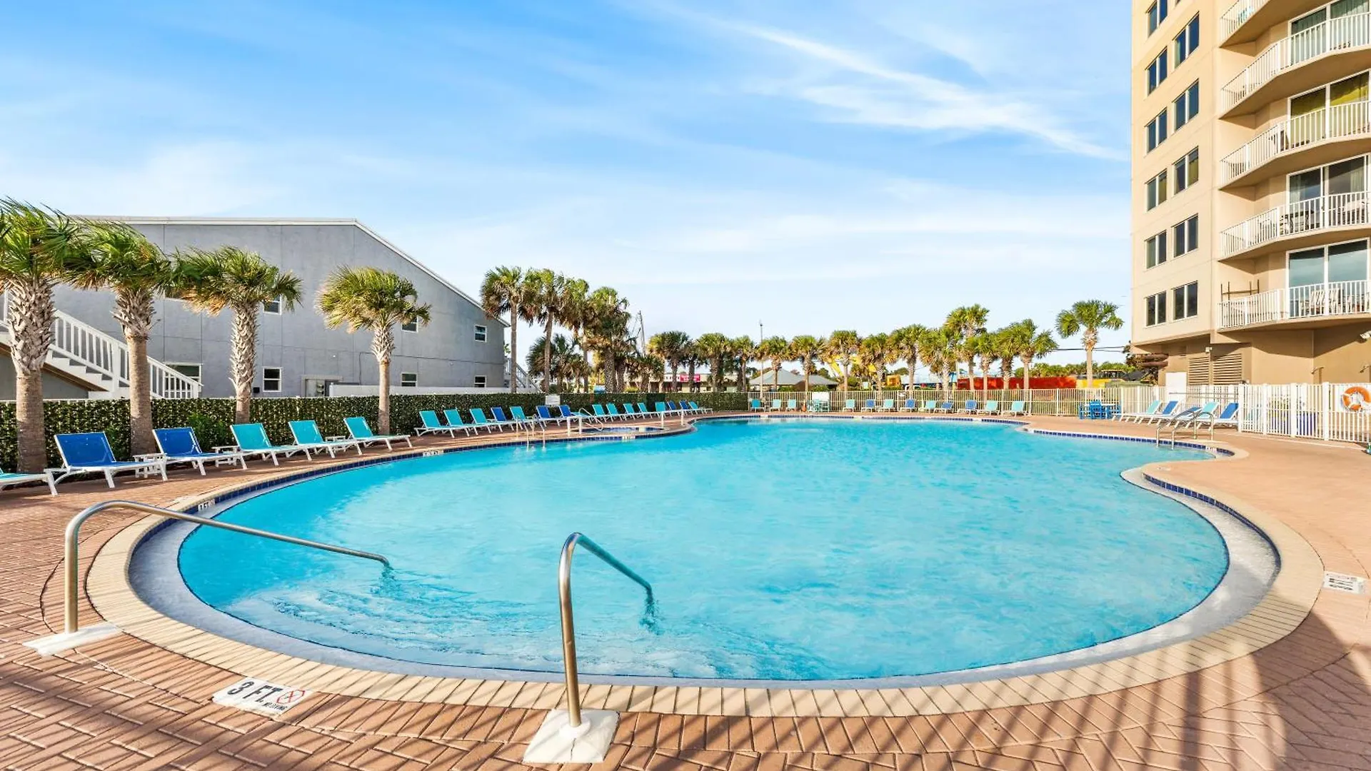 Beautiful Beach Front Condo! - Tidewater 1804 Panama Stadt