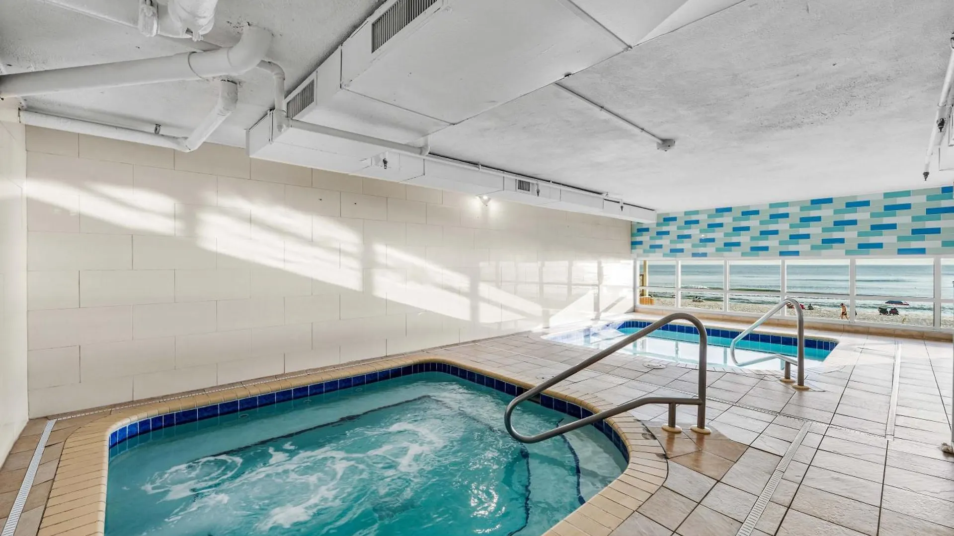 Beautiful Beach Front Condo! - Tidewater 1804 Panama Stadt Apartment